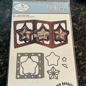 Accordion star cutting die